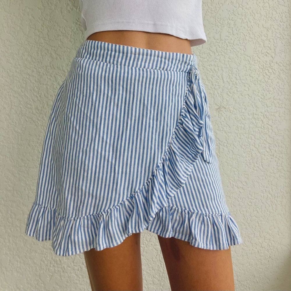 Wonderly Wrap Skirt Blue and White striped